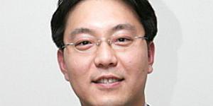 웅진에너지 주가 계속 하락, 재무위기 놓고 불안감 지속 