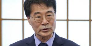 장하성 “중산층과 서민 주택의 가격은 정부가 관여해 안정화해야”