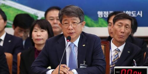 [오늘Who] 박상우, 국감에서 '토지주택공사 사장 연임' 덕담 듣다