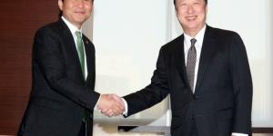 상의 방문해 박용만 본 성윤모, “기업인과 앞으로 자주 만나겠다”