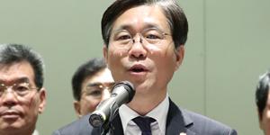 성윤모, 중소조선사 은행보증 확대해 수주 숨통 터주다 