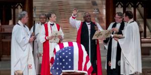 아들 부시, 아버지 장례식에서 