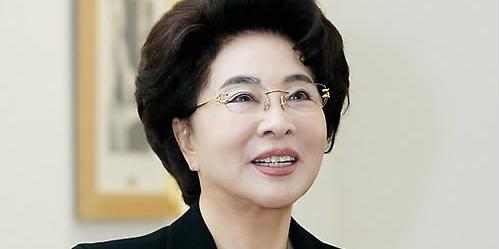 가천대길병원 60년 만에 파업, 노조 “이길여 나와 해결해야”