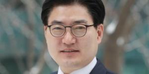 검찰, 주가조작 혐의로 서울 강동구청장 이정훈 압수수색 