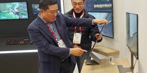 [오늘Who] 한상범, LG디스플레이 롤러블 기술로 자동차로 진격 