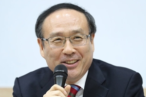 오세정, 서울대 총장 취임식에서 "위기론의 원인은 역할 못한 탓" 