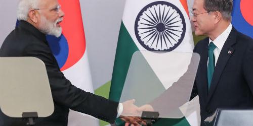 문재인과 모디, 인도 원자력발전소 건설사업에 협력하기로 