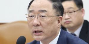 홍남기, 공공부문 신규채용 늘려 민간부문 마중물 만들기 총력전 