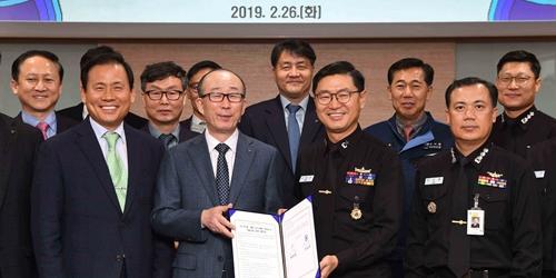 LIG넥스원 해군정비창과 기술교류, 김지찬 “군수 지원역량 강화”