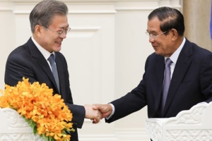 문재인 “캄보디아와 이중과세 방지협정 조속히 타결하겠다”