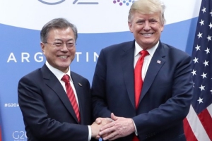 청와대 “트럼프 29~30일 한국 방문해 한반도 비핵화 논의”