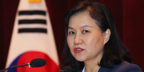 유명희, 통상교섭본부장 취임하며 “해외흐름 빨리 읽고 선제대응”