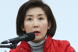 나경원 “진영 박양우 문성혁은 보고서 채택, 김연철 박영선 안돼”