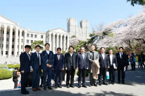 김천시장 김충섭, 경희대와 대신개발지구 의료관광단지 협의 