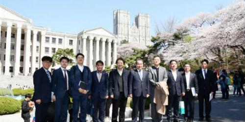 김천시장 김충섭, 경희대와 대신개발지구 의료관광단지 협의