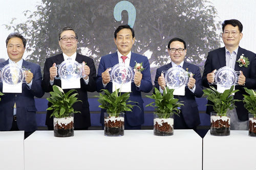 김정태, 인천 청라에 하나글로벌캠퍼스 세우고 디지털 인재 양성 