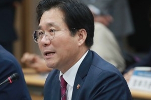 성윤모 “한국전력 적자 봐도 전기요금 인상 고려 안 한다”