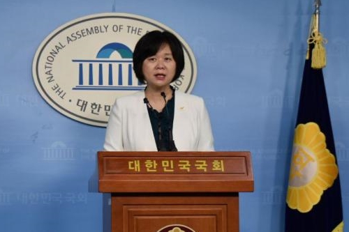 [인터뷰] 이정미 “포스코건설 라돈아파트, 가습기살균제 악몽 떠올려" 