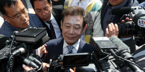 전 광주시장 윤장현, 공천 사기에 돈 보낸 혐의로 집행유예 받아 