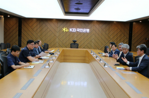 KB국민은행 노사 참여 '인사제도TFT' 출범, 허인 "인재양성 지원" 