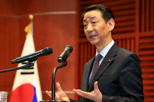 한국금융투자협회장 권용원 자택서 숨진 채 발견, 극단적 선택 가능성 