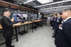 KT, 성남시 판교에 5G서비스 개발자 돕는 ‘KT 5G 오픈랩’ 열어
