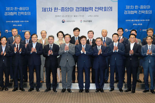 성윤모 “중앙아시아가 해외시장 다변화의 기회되도록 지원" 