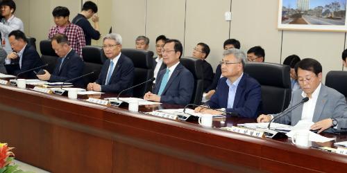 한국전력 이사회 '전기요금 누진제' 완화 보류, 배임 검토 뒤 다시 결정