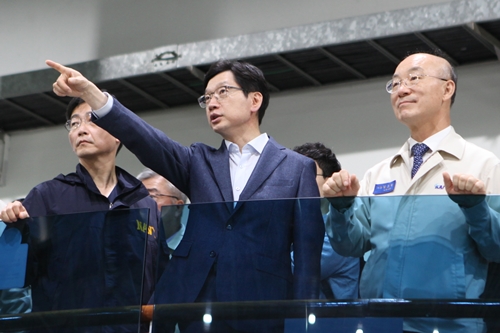 김경수, 한국항공우주산업 찾아 “경남도 닥터헬기 도입 검토”