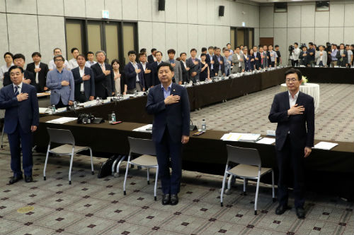 기재부, 시스템반도체와 바이오 연구개발 세제혜택 확대 추진 