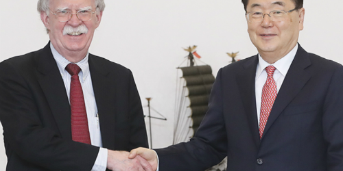 볼튼, 정의용에게 