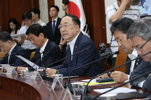 홍남기 “하반기에 16조5천억 사회간접자본사업 신속히 집행”