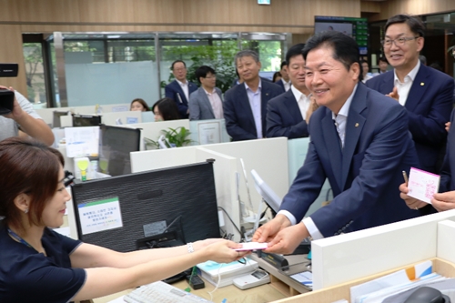 김병원 NH아문디 필승코리아펀드 가입, "국민적 공감대 형성에 앞장"