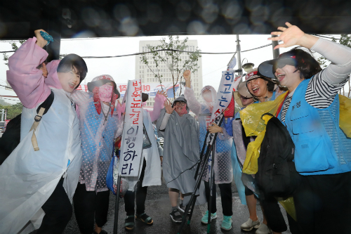 대법원 "도로공사는 톨게이트 요금수납원 직접고용해야” 