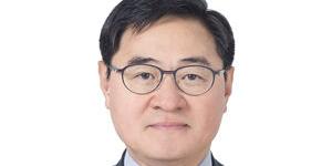 호텔롯데 상장 짊어진 이봉철, 코로나19로 기업가치 높이기 험난 