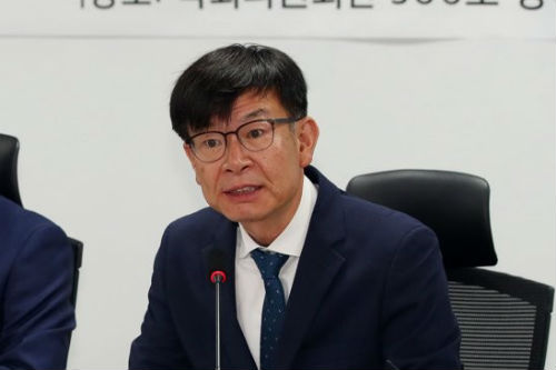 김상조 “혁신성장과 공정경제 정책 조화롭게 추진”