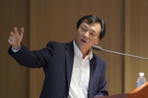 금융통화위원 신인석 “한국은행 금리 선제적으로 인하해야 할 필요”