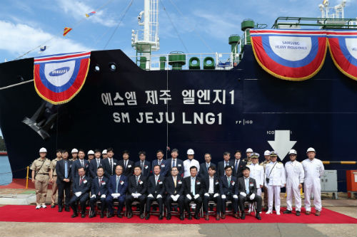 대한해운 LNG 내항수송선 인도식 열어, 김칠봉 "안전운항에 최선"
