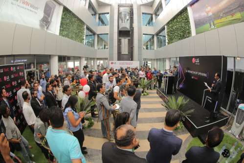 LG전자, 이집트에 인공지능 가전 체험하는 LG씽큐 브랜드숍 열어