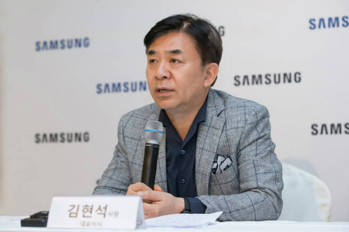 CES 기조연설하는 <a href='https://www.businesspost.co.kr/BP?command=article_view&num=240547' class='human_link' style='text-decoration:underline' target='_blank'>김현석</a>, 삼성전자 8K TV의 눈높이를 바꿀까 