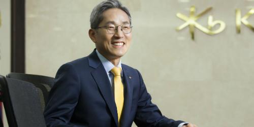 KB금융 혁신기업에 향후 5년간 62조 지원, 윤종규 