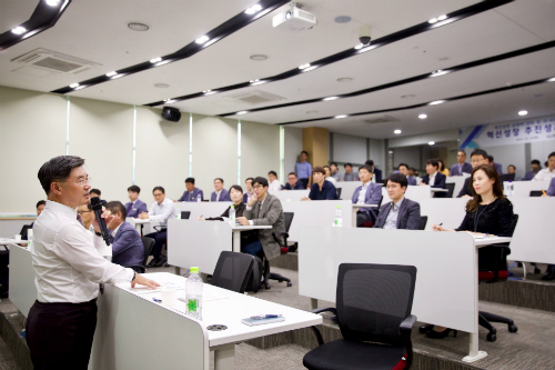 한전KDN, 스마트시티와 수소경제사업 추진 위해 전문가 의견 모아