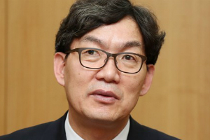 이대훈, 농협 인사관행 깨고 NH농협은행장 연임할까