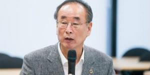 민주당 구미시장 장세용, '박정희 추모제' 참석하기로 결정