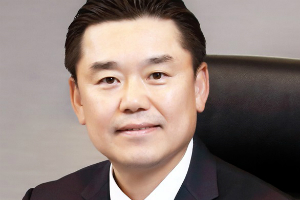 김인규, 하이트진로 해외투자자 요청에 싱가포르에서 기업설명회 