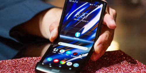 외국언론 “모토로라 폴더블폰 ‘레이저' 미국에서 2월6일 출시”