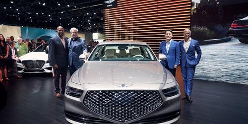 제네시스, 북미에 플래그십 세단 G90 최초 공개하며 판매 준비