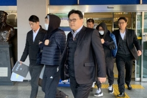 검찰, CJENM 엠넷 '프로듀스' 투표조작 관련 제작진 8명 기소 