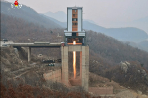 북한매체 "서해위성발사장에서 대단히 중대한 실험 진행"