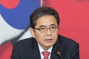 한국당 "울산 부시장 송병기 차명회사 의혹, 전 청와대 행정관 고발"